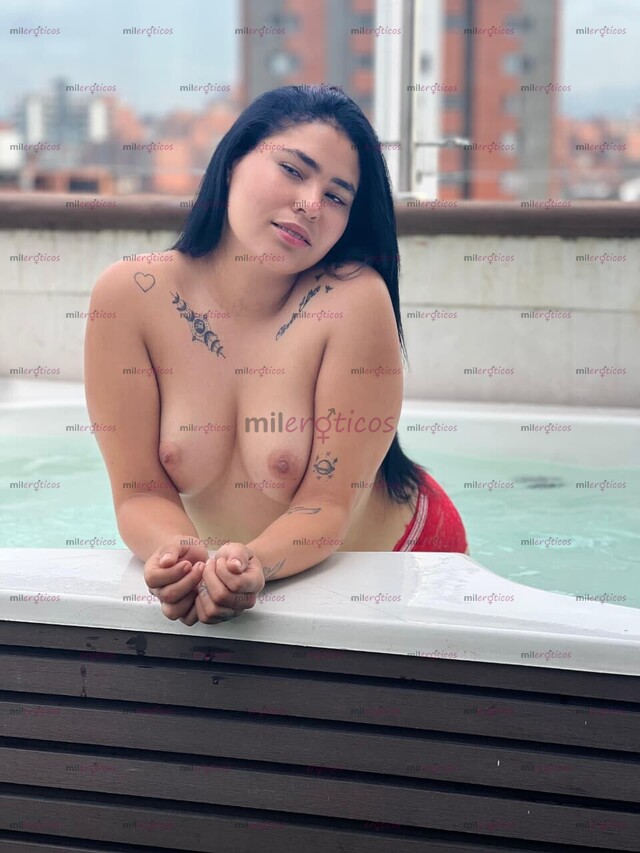 FOTOS DE SAMATHA COQUETA, JOVEN Y DELICIOSAMENTE ENCANTADORA