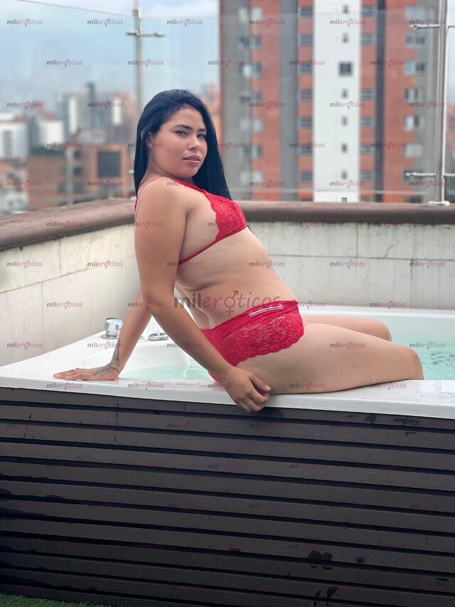 FOTOS DE SAMATHA COQUETA, JOVEN Y DELICIOSAMENTE ENCANTADORA