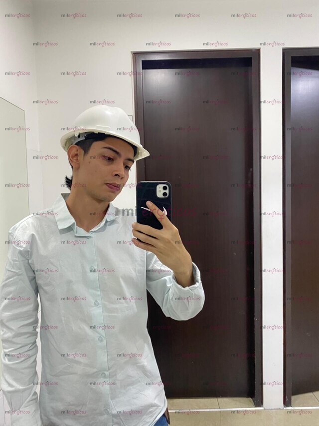 FOTOS DE ETHAN 23 UNIVERSITARIO, NUEVO, APARIENCIA , DOTADO CONTENIDO PREMIUM