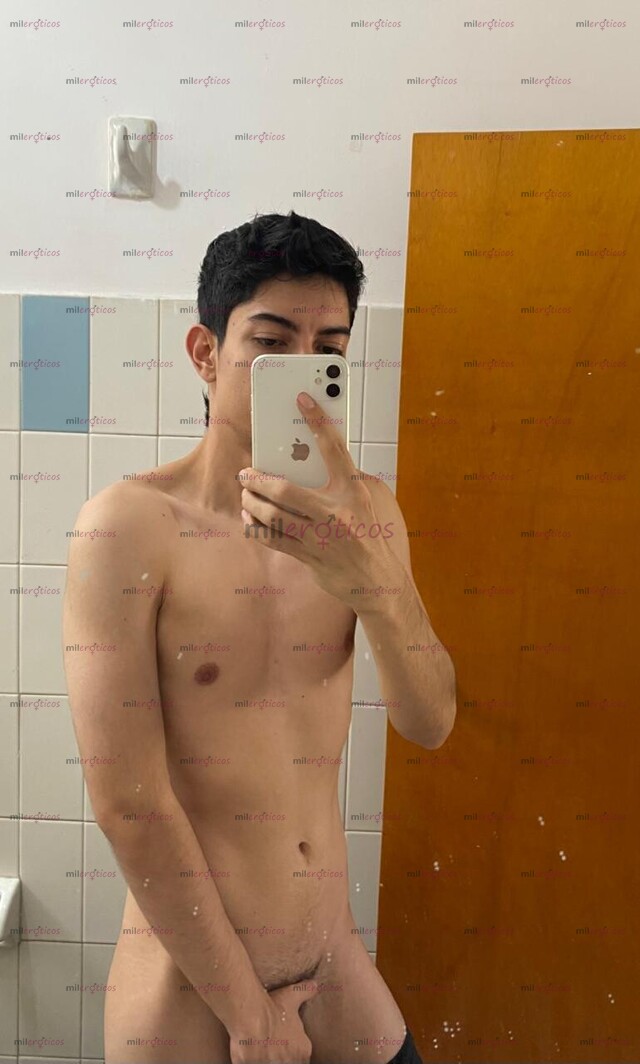 FOTOS DE ETHAN 23 UNIVERSITARIO, NUEVO, APARIENCIA , DOTADO CONTENIDO PREMIUM