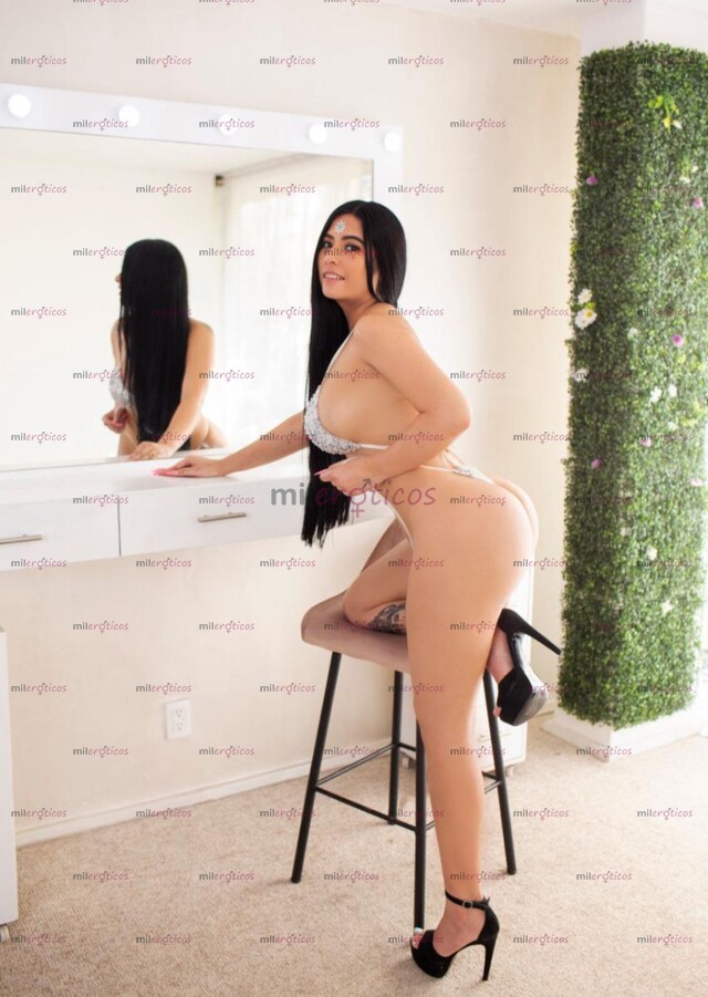 FOTOS DE EXÓTICA Y VOLUPTUOSA,PAISA.SENOS GRANDES! CON CARA DE MUÑECA, COLA GRANDE.