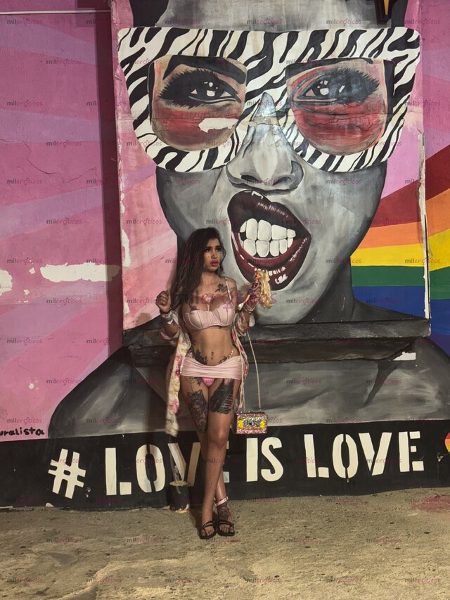 FOTOS DE EXÓTICA EXTRIPER CON CURBAS QUE TE VOLVERÁN LOCO