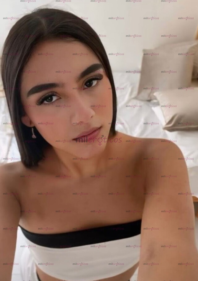 FOTOS DE PRECIOSA FLACA DE ROSTRO ANGELICAL FEMENINA, CALIENTE Y SEXY, CONTÁCTAME