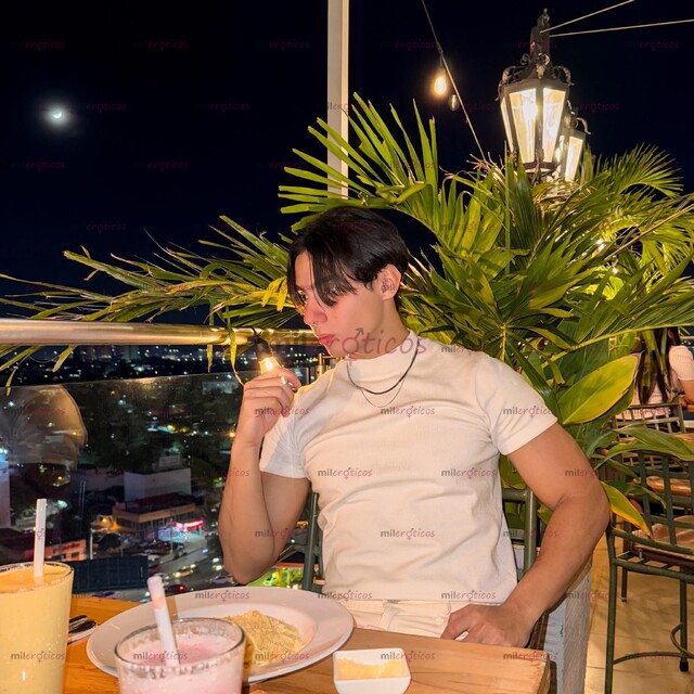 FOTOS DE EXPERIENCIA EXCLUSIVA CON CABALLERO SENSUAL Y DISCRETO