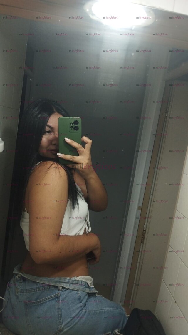 FOTOS DE VICTORIA HERMOSA FLACA PELINEGRA CON GANAS DE TI