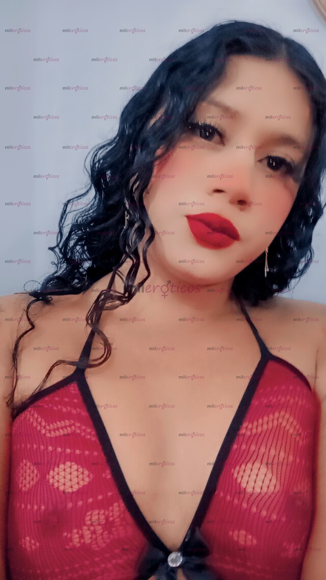 FOTOS DE DELICIOSO BOMBON PAR QUE TE DELEITES CON LO DULCE Y SEXY QUE PUEDO SER ..