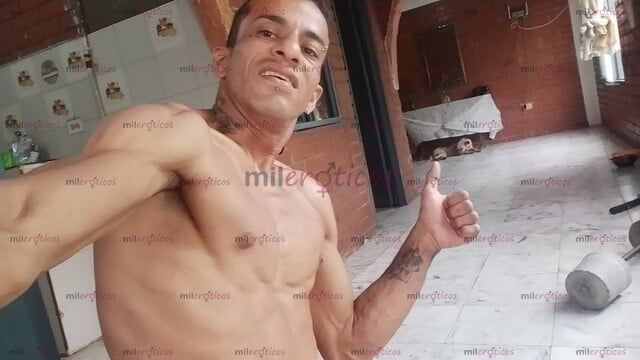 FOTOS DE CHICO MARCADO DEL GIMNASIO SERIO DISCRETO RESERVADO SIM AFANES DISPUESTOS CCERTE