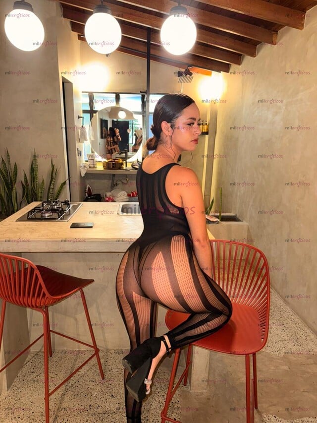FOTOS DE NUEVA MUÑEQUITA RILEY SINCLAIR ANSIOSA DE QUE ME QUITE ESTA GANAS POR TI..!!