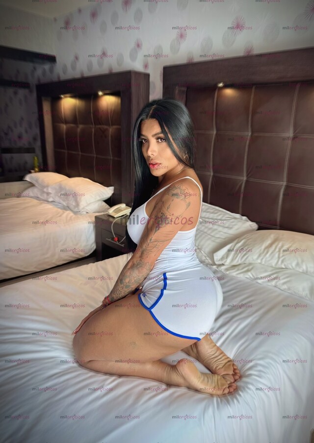FOTOS DE ROSTRO,CUERPO Y POLLA ,EXCLUSIVAMENTE PARA TI HERMOSA MORENA PIEL CARIBEÑA REAL