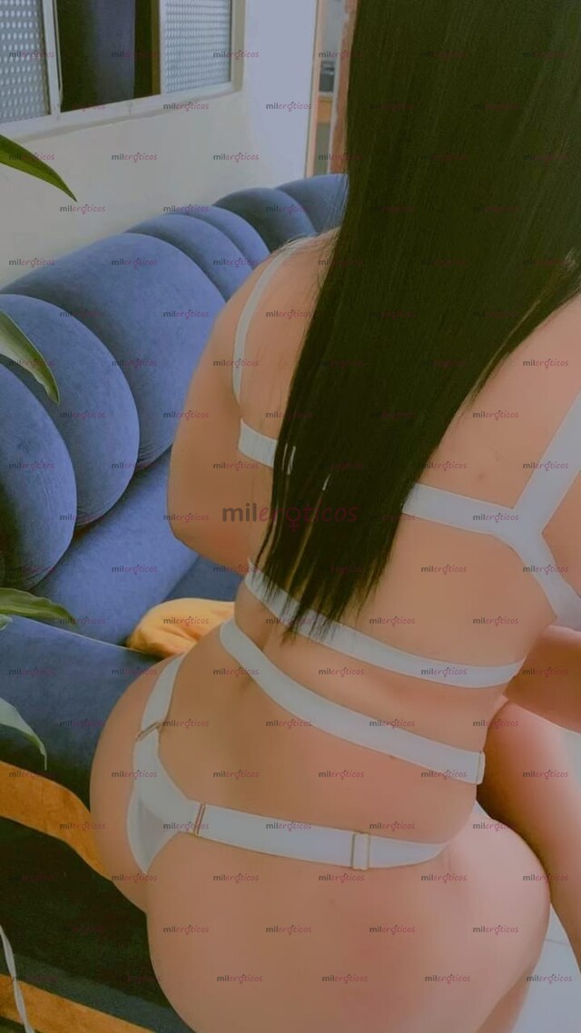 FOTOS DE FOGOSA Y ARDIENTE PELINEGRA, RECIÉN LLEGO AMOR, VEN A PASARLA BIEN DELICIOSO