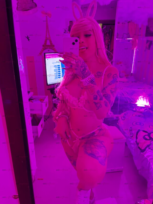 FOTOS DE EXÓTICA EXTRIPER CON CURBAS QUE TE VOLVERÁN LOCO