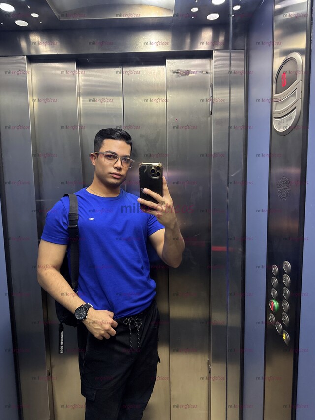 FOTOS DE VENGO A RELAJARTE EN CUERPO Y ALMA CHICO MASAJISTA VIP