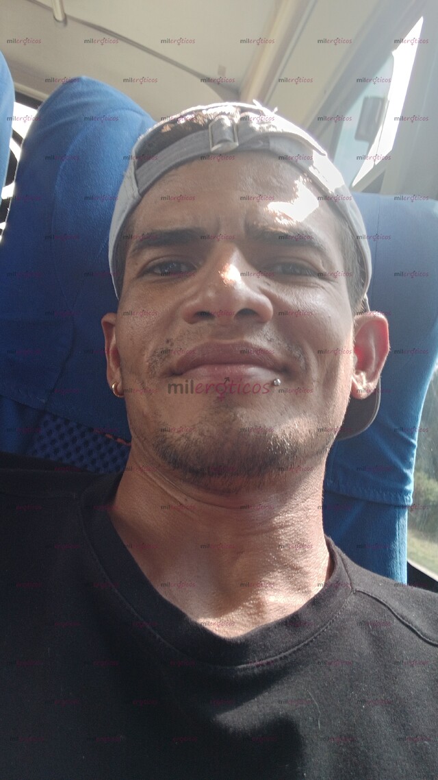 FOTOS DE HOLA SOMOS DOS CHICOS ACTIVO DISPUESTO A COMPLACERTE