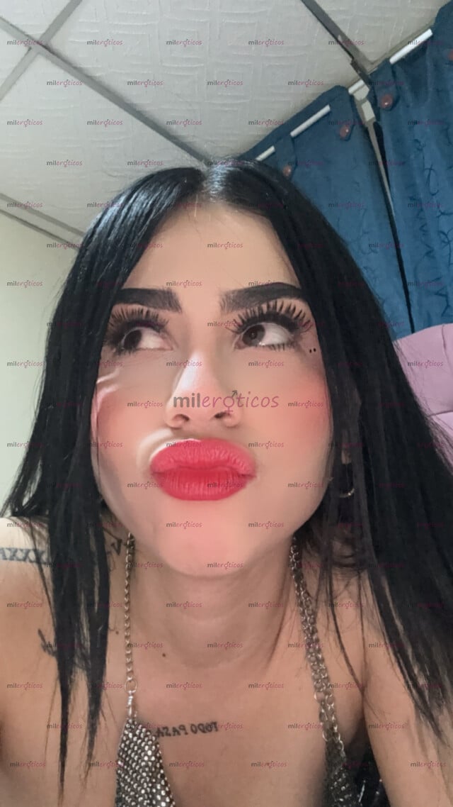 FOTOS DE HERMOSA JOVEN DE 20 AÑOS TATUADA Y SEXY DELICIOSA BLANQUITA