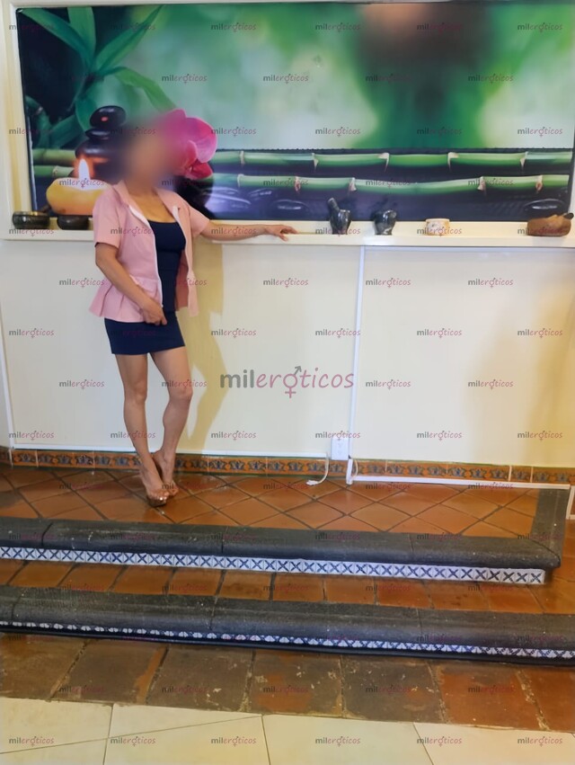FOTOS DE AFRODITA MASAJISTA ERÓTICA PROFESIONAL CON EXCLUSIVO LUGAR