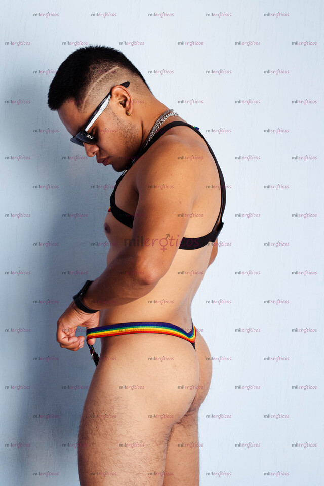 FOTOS DE CHILANGO DOTADO: UN UNIVERSITARIO CON EL MORBO DE LA CALLE