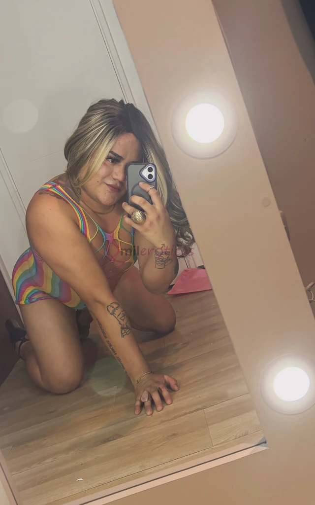 Hola mis amores soy melody colombiana recien llegada femenina elegante y muy sensual me caracterizo por ser carinosa sumisa y muy complaciente con un...