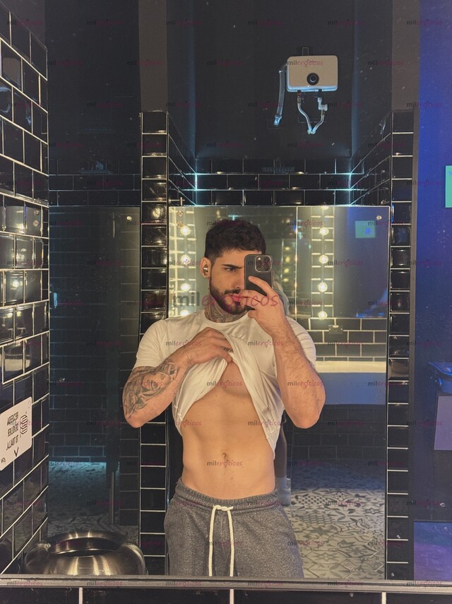 FOTOS DE CHICO COLOMBIANO EXCLUSIVO DISPUESTO A COMPLACERTE