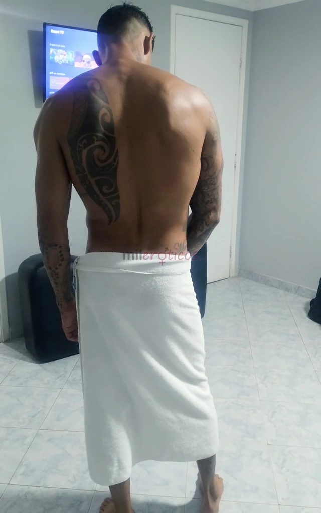 Paraprazer que se sente na pelepresenca intensa toque confiante e uma entrega que vai alem do esperado atendo mulheres e homens que sabem o que querem...