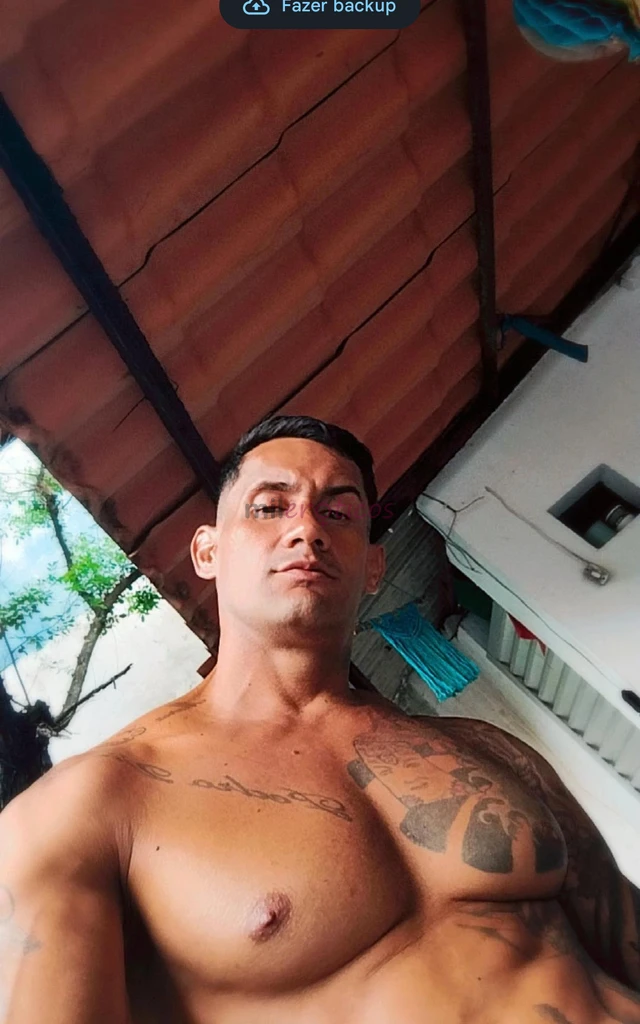 Paraprazer que se sente na pelepresenca intensa toque confiante e uma entrega que vai alem do esperado atendo mulheres e homens que sabem o que querem...