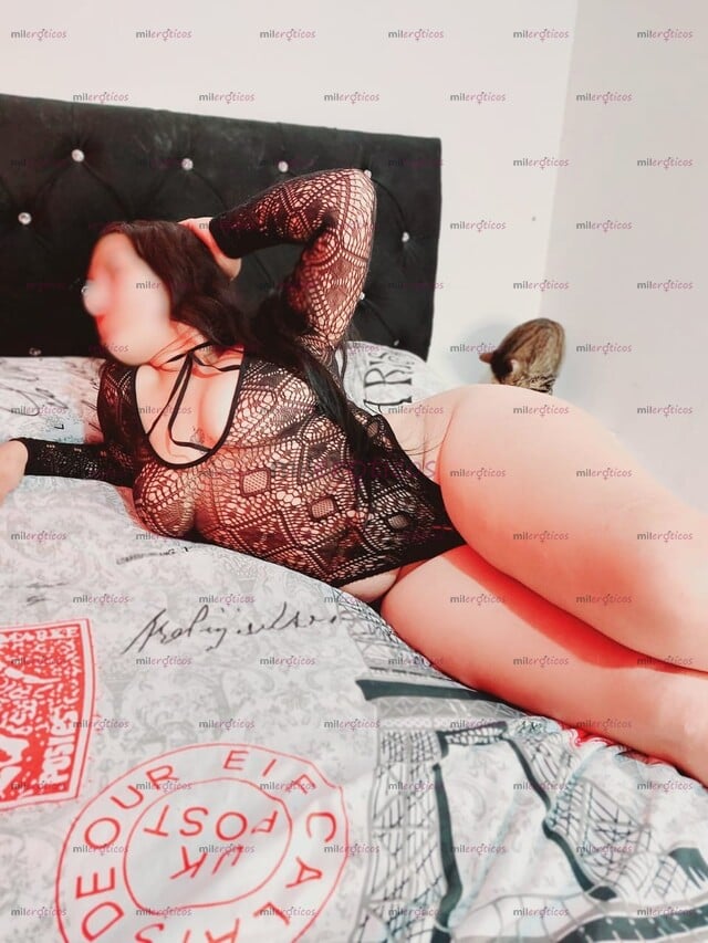 FOTOS DE LUNA DISPUESTA A COMPLACER TODOS TUS INSTINTOS SEXUALES PASIVA CON UN CULO
