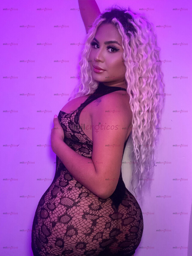 FOTOS DE ESPECTACULAR TRANS ACTIVA Y FEMENINA AMBOS ROLES, DE VISITA CON LUGAR