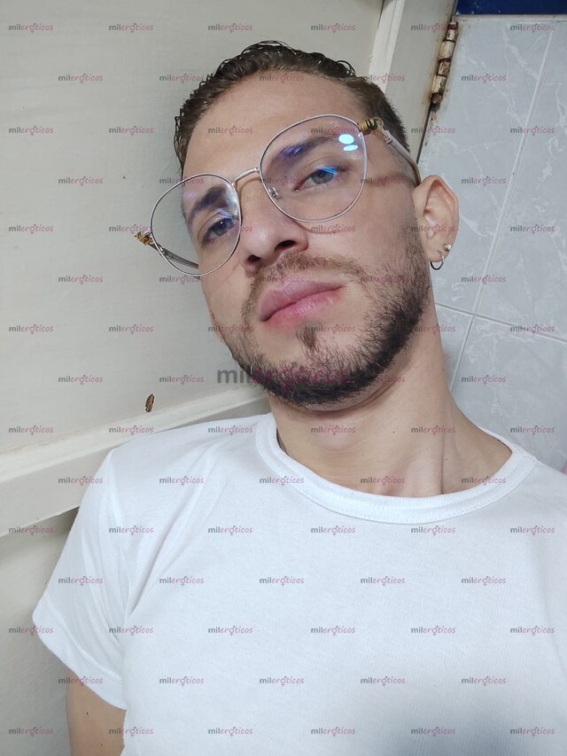 FOTOS DE CHICO COMPLACIENTE DOTADO DISPONIBILIDAD 24 7