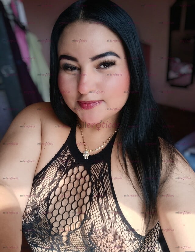 FOTOS DE VENEZOLANA DE GRAN CULO APRETADO Y COÑO CERRADO LE GUSTA QUE LA DESTROCEN TODA