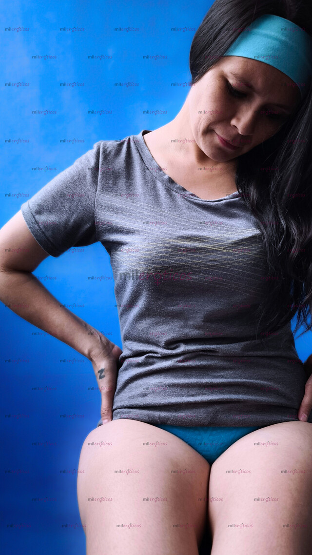 FOTOS DE BAJAME EL JEAN PARA QUE ME DES POR MI COLITA BIEN RICA