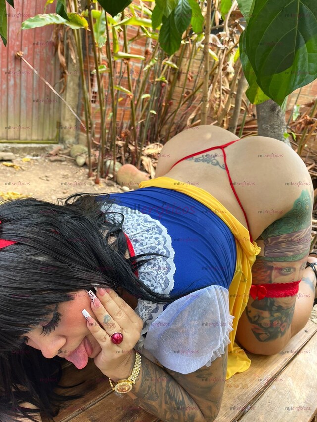 FOTOS DE MODELO WEMCAM EN PROMOCIÓN ESCRÍBEME Y TE ATIENDO RICO