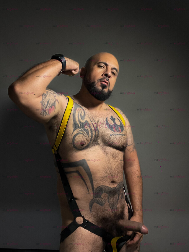 FOTOS DE CABRÓN BI PELUDO Y TATUADO, 1.82 DE ESTATURA CON 19CM