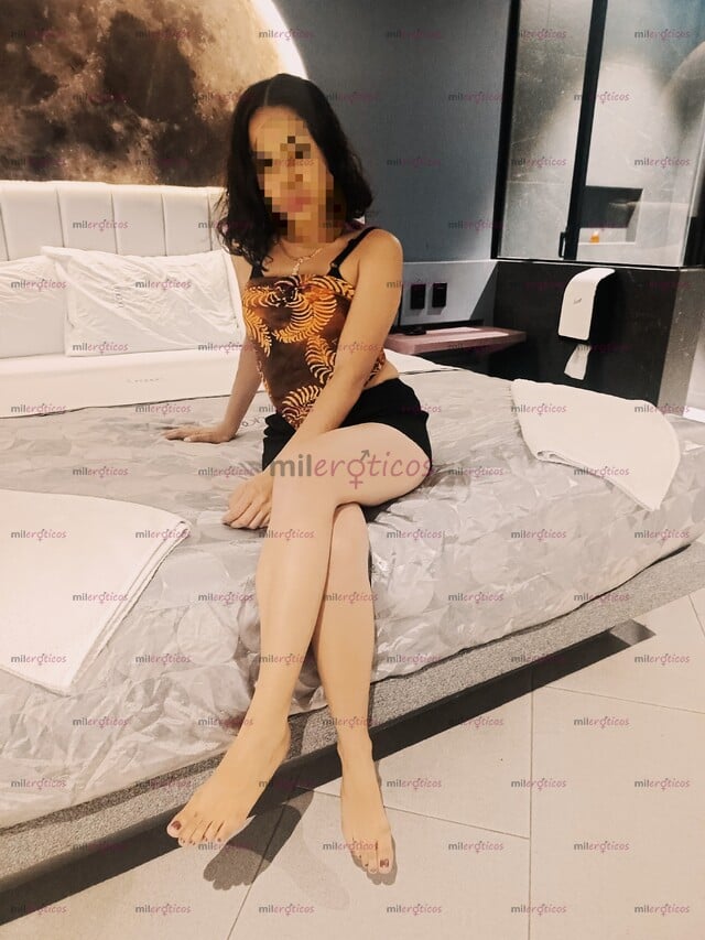 FOTOS DE RUBI 20 AÑITOS FLAQUITA INICIANDO EN ESTO 1000 HORA O 1300 HORA Y MEDIA