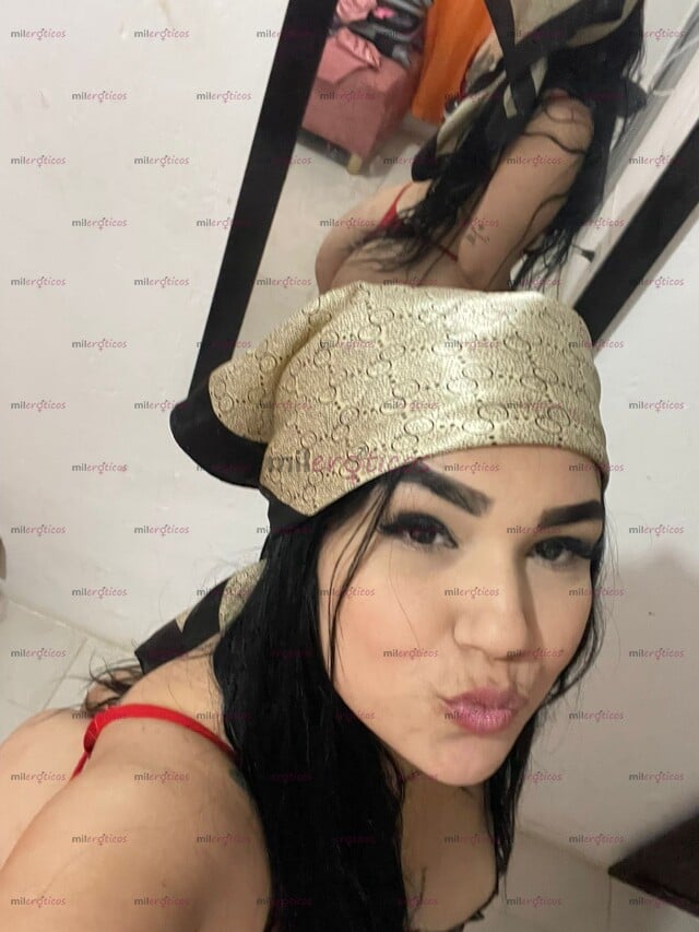 FOTOS DE CABALLOTA CON UN CULOTE ESPECTACULAR Y CABELLO LARGO MAMASITA TE ESPERO
