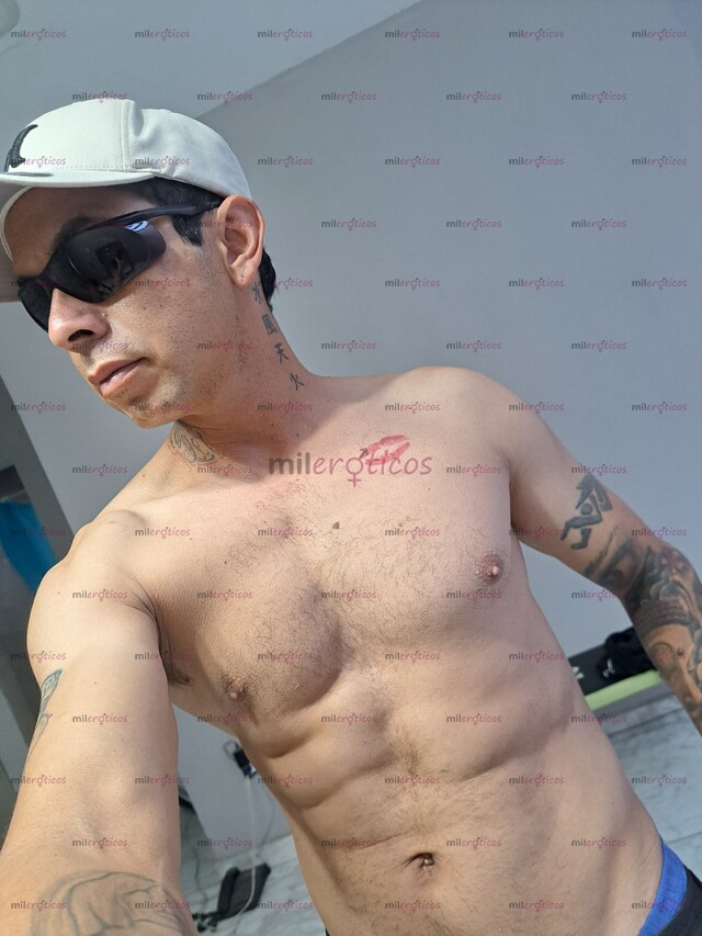 FOTOS DE JOVEN MASCULINO , LISTO PARA COMPLACERTE