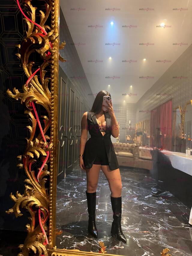 FOTOS DE COLOMBIANA NATURAL NALGONA Y TETONA CONFIRMO IMAGEN CON VIDEOLLAMADA
