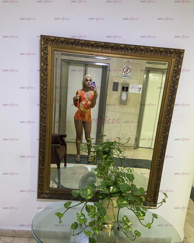 FOTOS DE CHICA TRANS ALTA GUAPA, DISPUESTA A COMPLACER TUS CAPRICHOS, SIN SITIO.