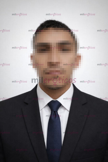 FOTOS DE CABALLERO DISPONIBLE PARA DARTE UN MOMENTO AGRADABLE.