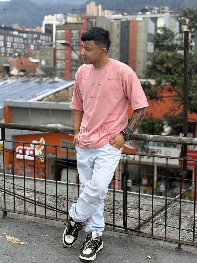 FOTOS DE HOMBRE VARONIL RECIÉN LLEGADO A TU CIUDAD CON SITIO