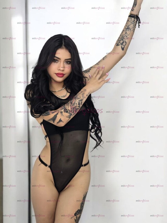 FOTOS DE FLACA ALTA DELICIOSA CON LINDOS SENOS COLA RICA