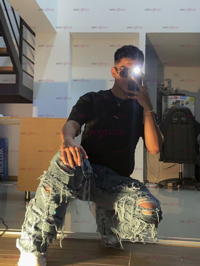 FOTOS DE DISPONIBLE CHICO PINTA JOVEN PASIVO MEDELLÍN