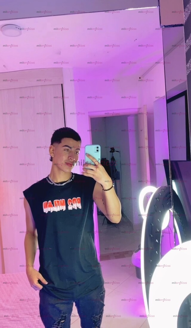 FOTOS DE DISPONIBLE CHICO PINTA JOVEN PASIVO MEDELLÍN