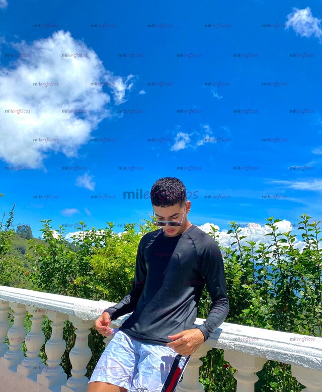 FOTOS DE DISPONIBLE CHICO PINTA JOVEN PASIVO MEDELLÍN