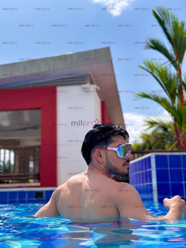 FOTOS DE ELIMELETH TWONK ATLÉTICO VERSÁTIL VERGON FETICHISTA COMPLACIENTE