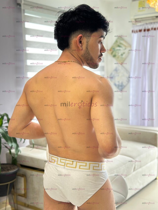 FOTOS DE ELIMELETH TWONK ATLÉTICO VERSÁTIL VERGON FETICHISTA COMPLACIENTE