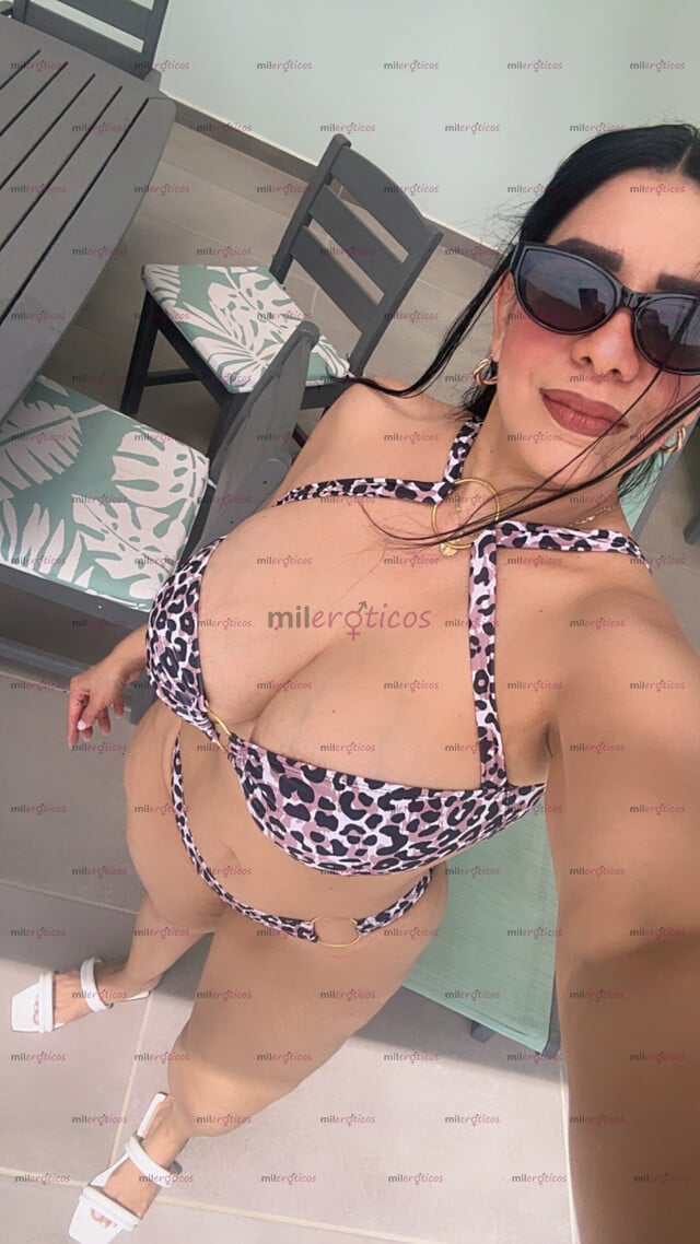 FOTOS DE SOY BABY SELENA 100% NATURAL Y SÚPER SENSUAL SEXY Y DEVORADORA EN LA CAMA