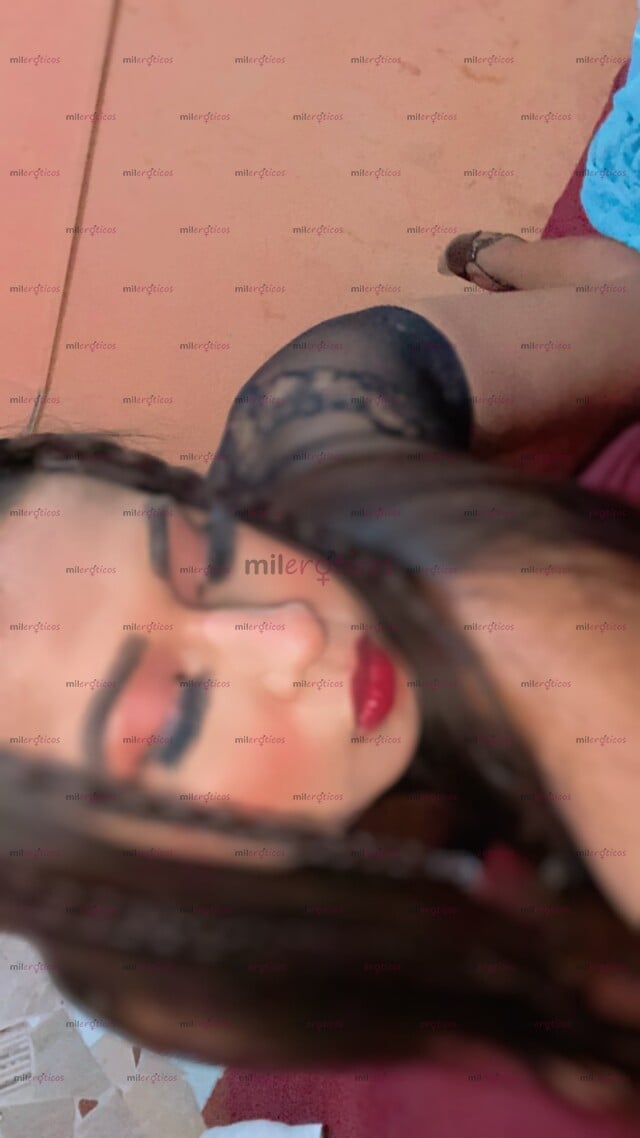FOTOS DE MUY PUTA Y SUPER ENTREGADA APASIONADA , COJEME SUPER DELI Y DURO