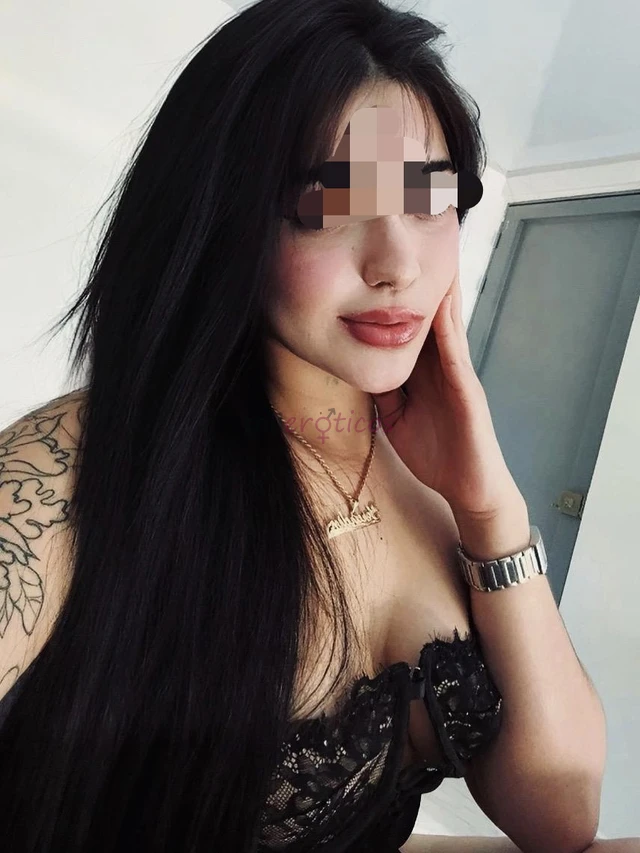 Hola mis amores soy charlot pero tu me puedes decir mi amor en mi encontraras una chica carinosa y respetuosa con ganas de hacerte sentir querido y ad...