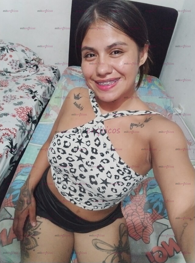 FOTOS DE JOVEN SEXI MORENA SENCILLA MUY COMPLACIENTE