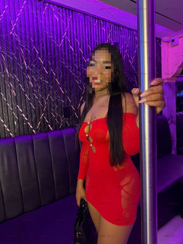 FOTOS DE CUERPO DE INFARTO 18 AÑITOS COLOMBIANA UNA MAMADORA PROFESIONAL