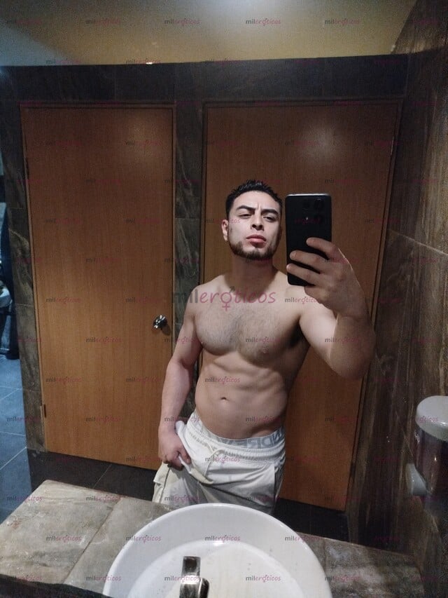 FOTOS DE GIGALO CON PIEL MUY BLANCA . HOMBRE HETEROSEXUAL, SCORT PROFESIONAL PARA DAMAS